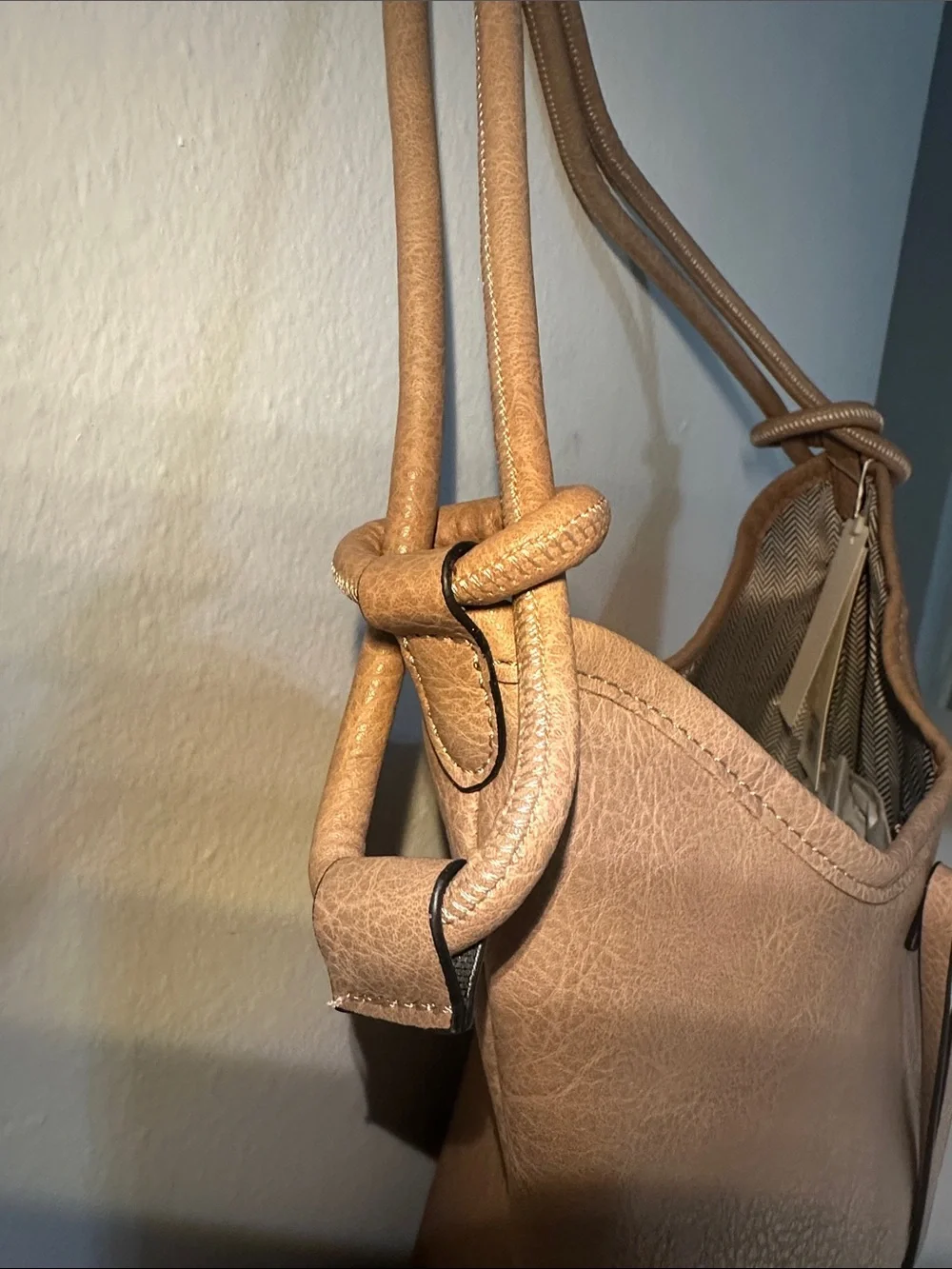 Le Miel Women's Tan Shoulder Bag - Classic Everyday NWT